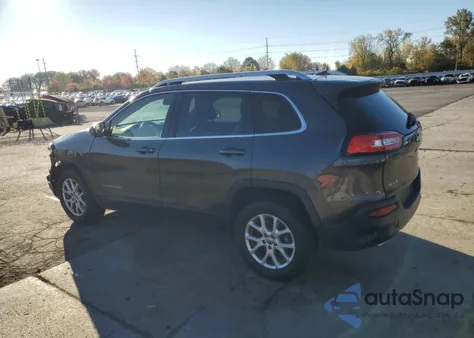 2016 Jeep Cherokee Latitude z USA, uszkodzony, nr VIN 1C4PJMCS6GW140321